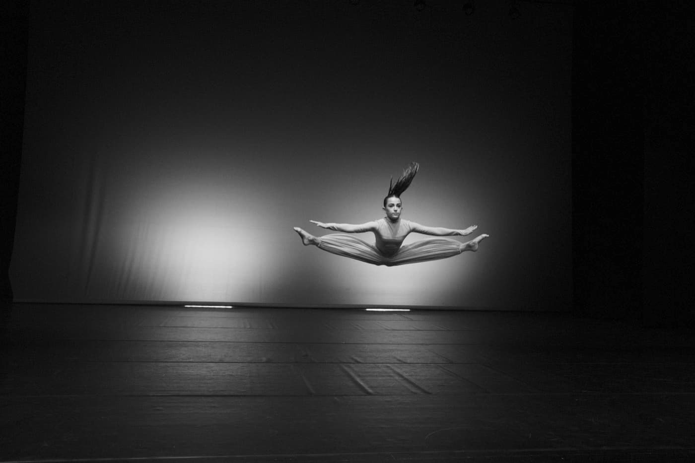 Danza contemporánea en la Escola de Dansa Miriam Beltrán de Blanes